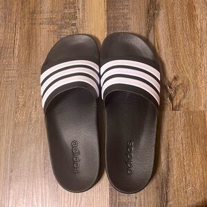 Timeless ADIDAS slides. SLEEK. Men’s 10.